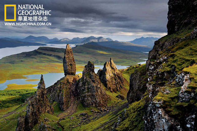 ̽���ո������ĵ��죺��ʯ��ι�ɫ����